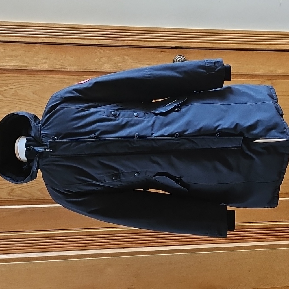 CANADA GOOSE  Kensington Down Parka Jacket In Size M. - Picture 2 of 16